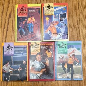 Vintage Hardy Boys Books - #86-90